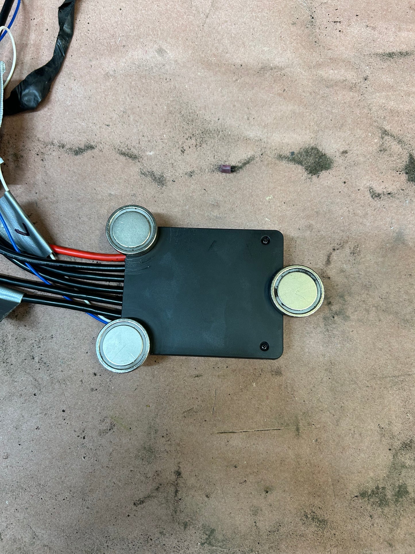 Universal 50LB Magnets