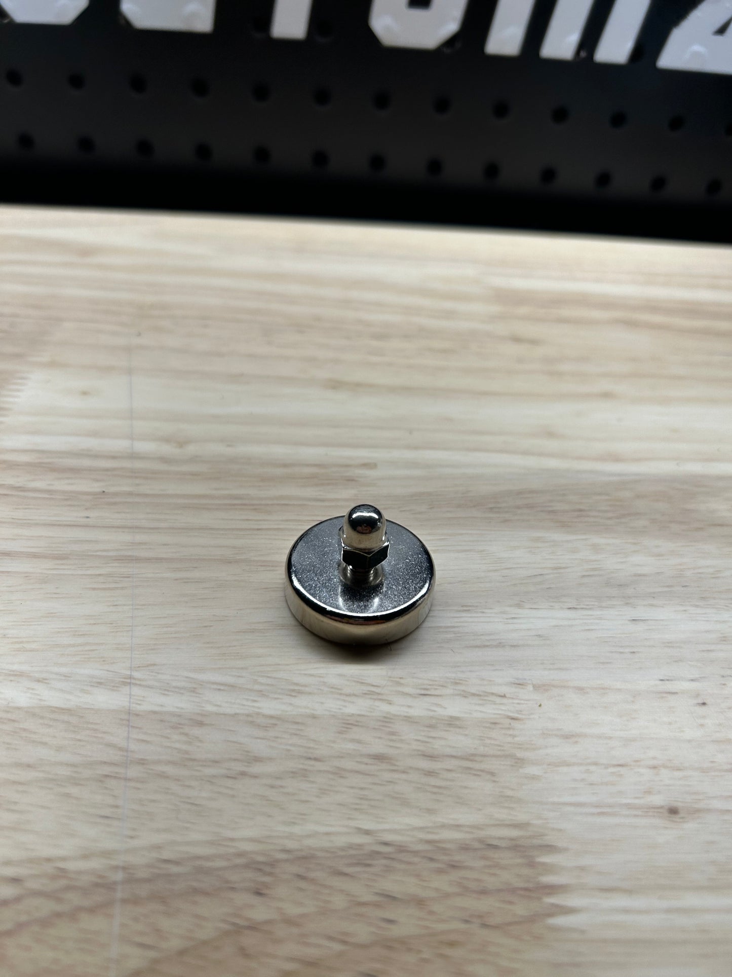 Universal 50LB Magnets
