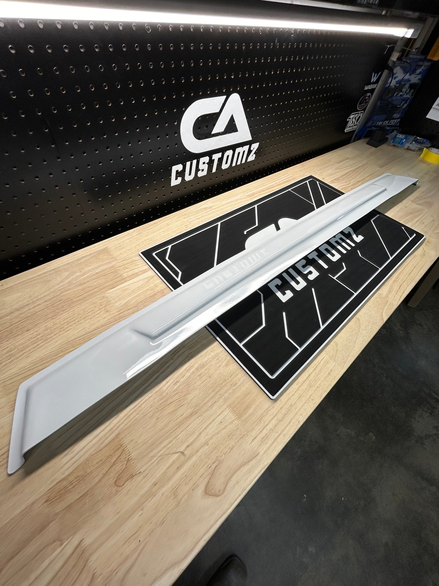 2019-2025 Cheverolet/GMC Shadeblade (Low-profile)