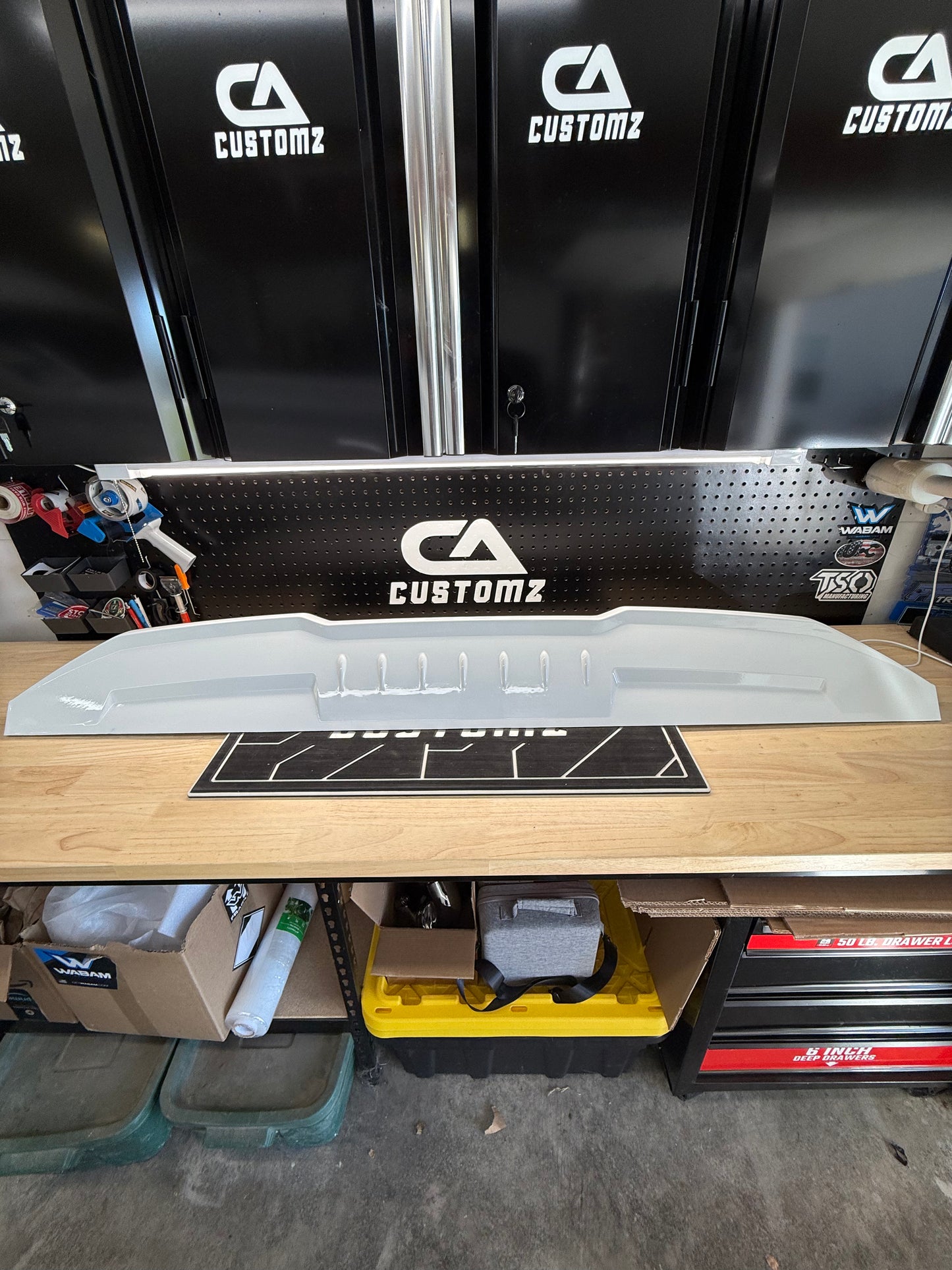 09-21 Ram Tailgate Spoiler