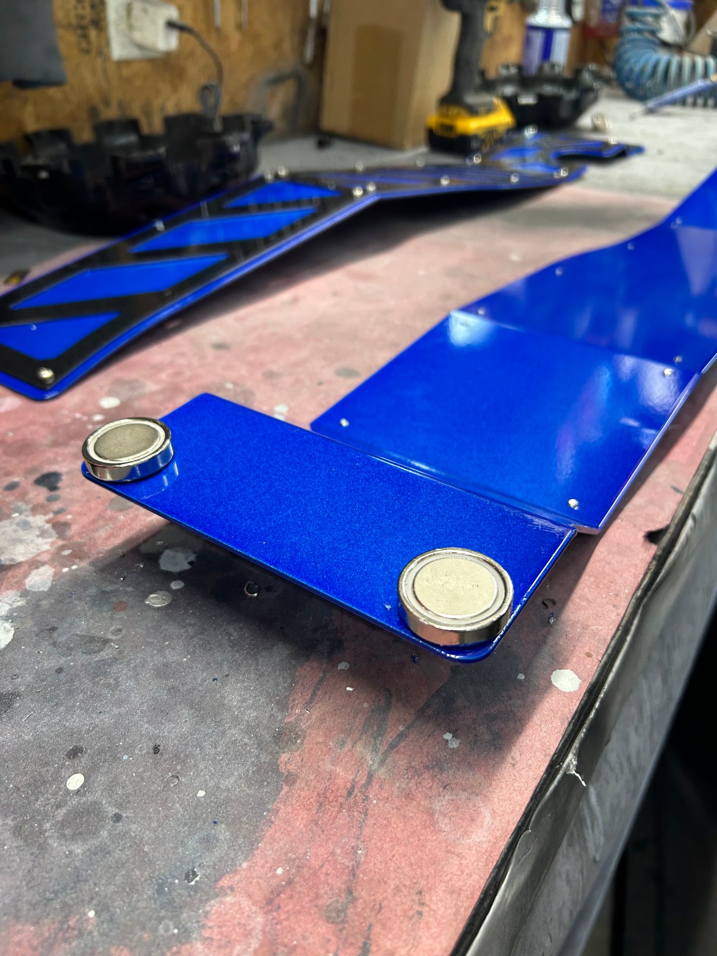 Universal 50LB Magnets